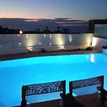 リゾート Goudis Luxury Lefkada Sea View & Private Pools *