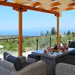 リゾート Goudis Luxury Lefkada Sea View & Private Pools *
