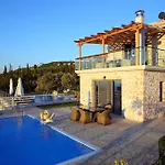 Goudis Luxury Lefkada Sea View & Private Pools Tsoukaládhes