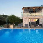 リゾート Goudis Luxury Lefkada Sea View & Private Pools *