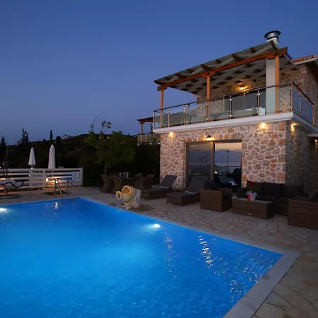 Goudis Luxury Lefkada Sea View & Private Pools אתר נופש Tsoukaládhes
