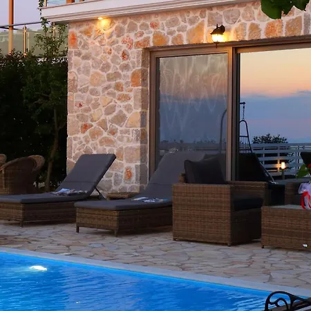 Goudis Luxury Lefkada Sea View & Private Pools אתר נופש *