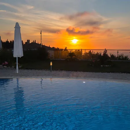 Goudis Luxury Lefkada Sea View & Private Pools Tsoukaládhes