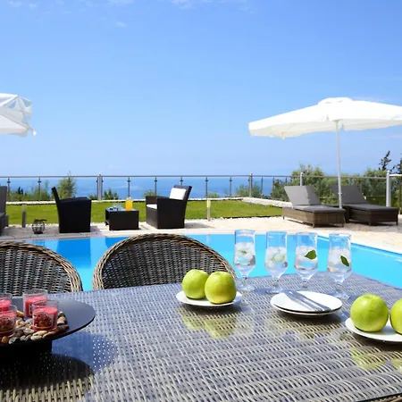 אתר נופש Goudis Luxury Lefkada Sea View & Private Pools Tsoukaládhes