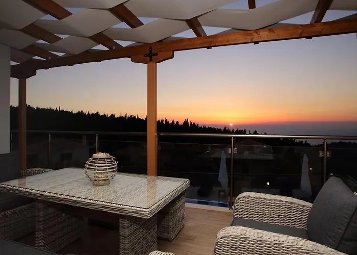 Sea Horizon Private Luxury Lefkada Sea View Private Pool *