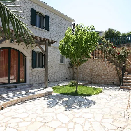 Resort Goudis Luxury Lefkada Sea View & Private Pools