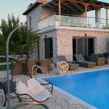 Resort Goudis Luxury Lefkada Sea View & Private Pools Tsoukaládhes