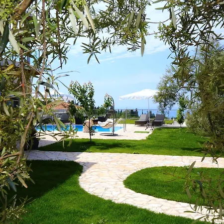 Resort Goudis Luxury Lefkada Sea View & Private Pools Tsoukaládhes