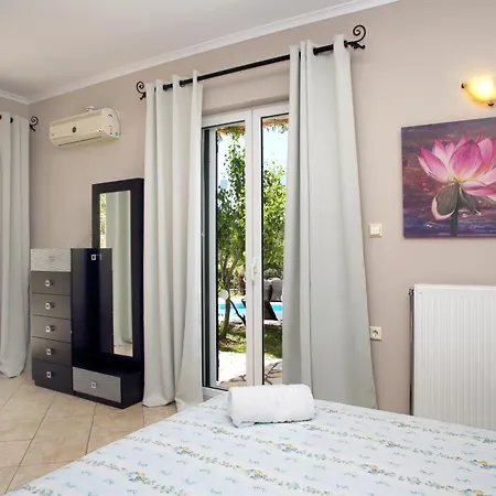 Goudis Luxury Lefkada Sea View & Private Pools Курортный комплекс Цукаладес