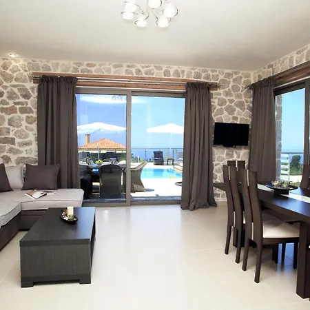 Goudis Luxury Lefkada Sea View & Private Pools Цукаладес