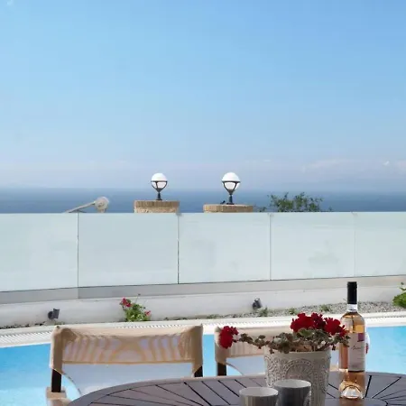Goudis Luxury Lefkada Sea View & Private Pools Resort *
