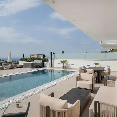 Goudis Luxury Lefkada Sea View & Private Pools Resort Tsoukaládhes