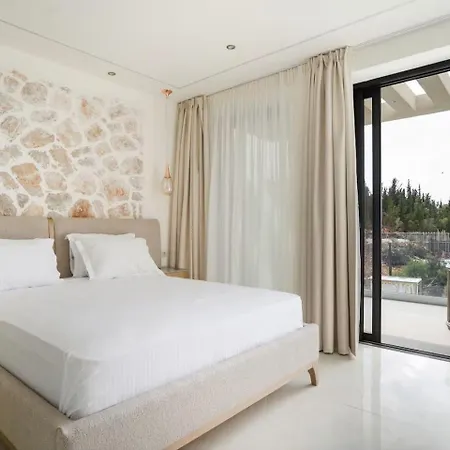Resort Goudis Luxury Lefkada Sea View & Private Pools *