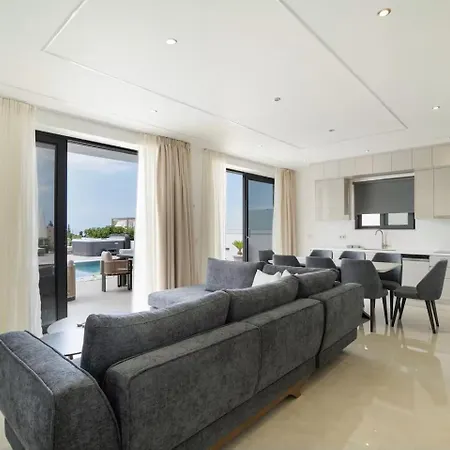 Resort Goudis Luxury Lefkada Sea View & Private Pools Tsoukaládhes