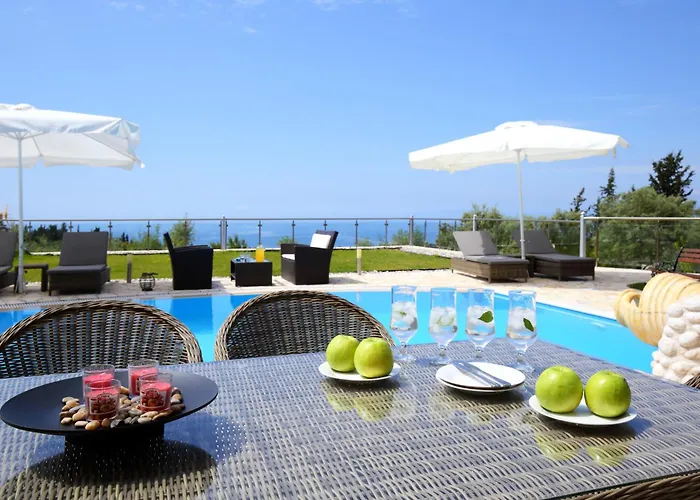 Resort Goudis Luxury Lefkada Sea View & Private Pools Tsoukaládhes