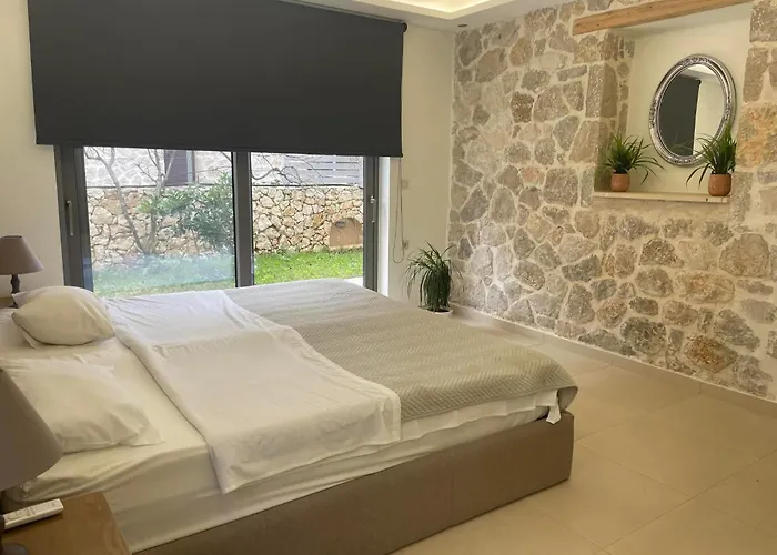 Resort Goudis Luxury Lefkada Sea View & Private Pools