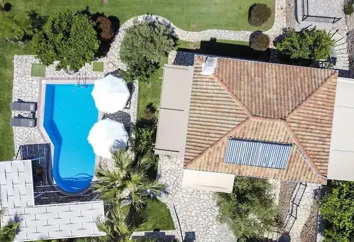 Goudis Luxury Lefkada Sea View & Private Pools Tsoukaládhes